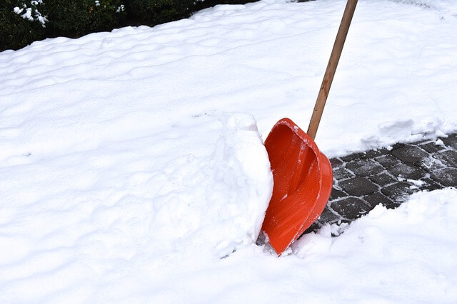 Schneeräumdienste für Privatgrundstücke im Winter